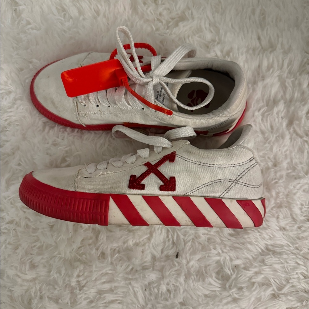 Off-White Red and White Women's Sneakers